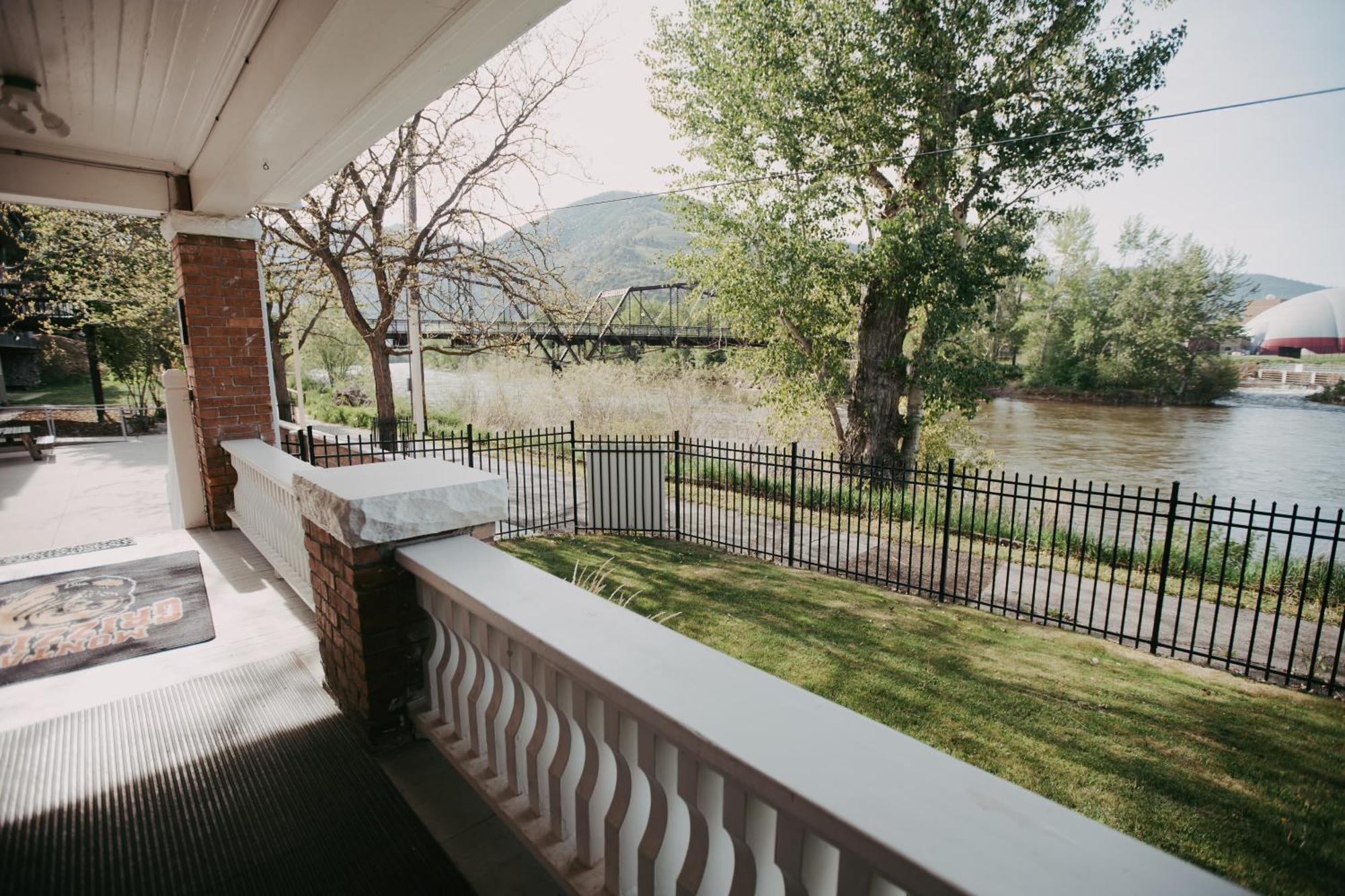 Goldsmith'S River Front Inn Missoula Exterior foto